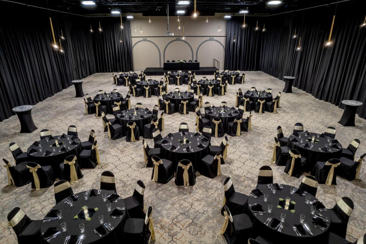 Grand Williston Hotel And Conference Center Ngoại thất bức ảnh