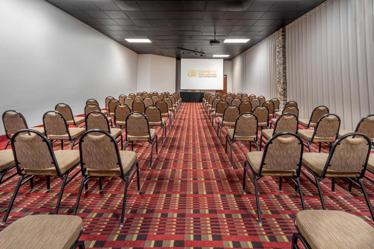 Grand Williston Hotel And Conference Center Ngoại thất bức ảnh