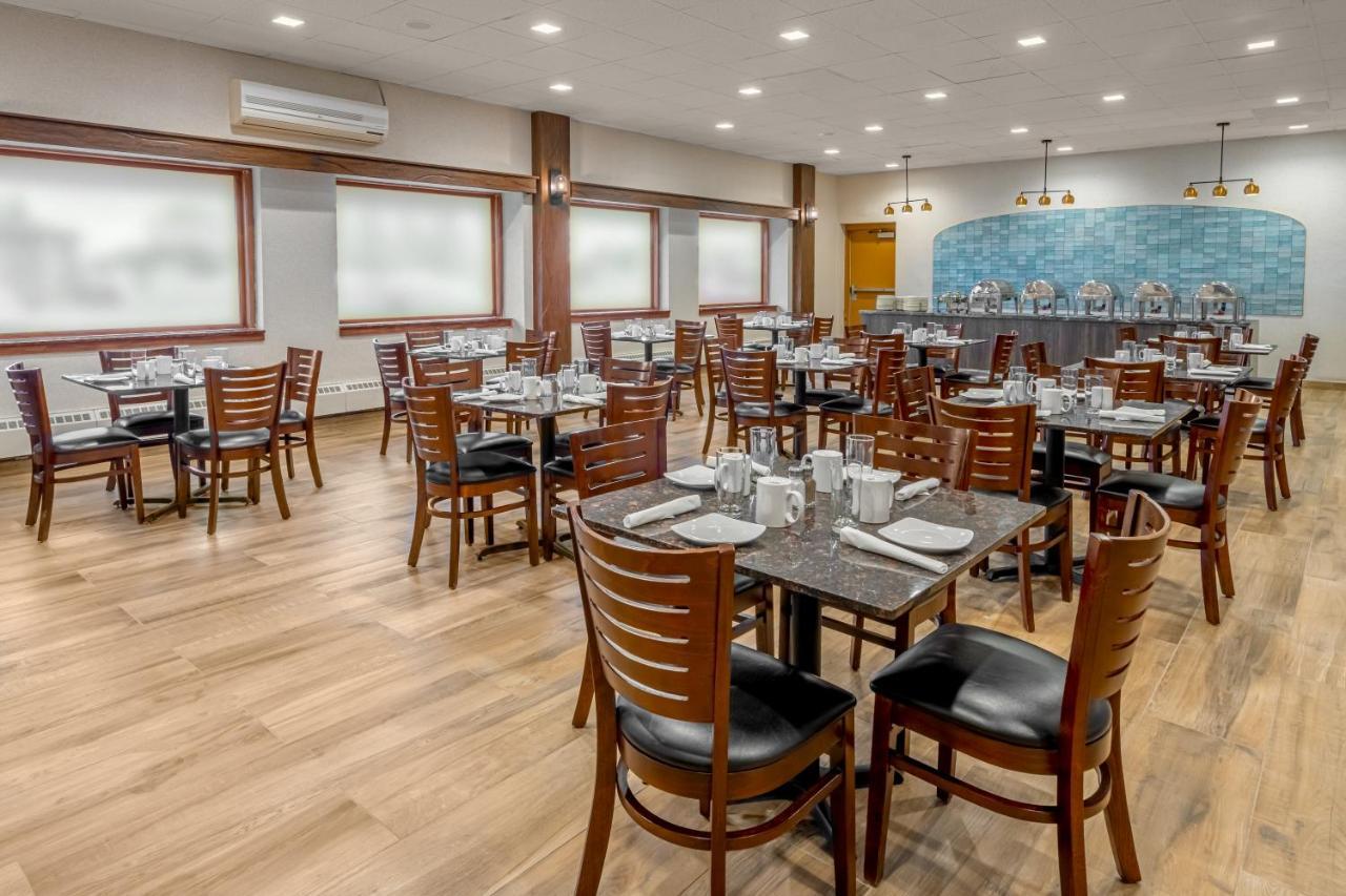 Grand Williston Hotel And Conference Center Ngoại thất bức ảnh