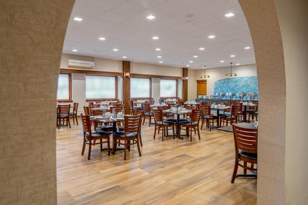 Grand Williston Hotel And Conference Center Ngoại thất bức ảnh