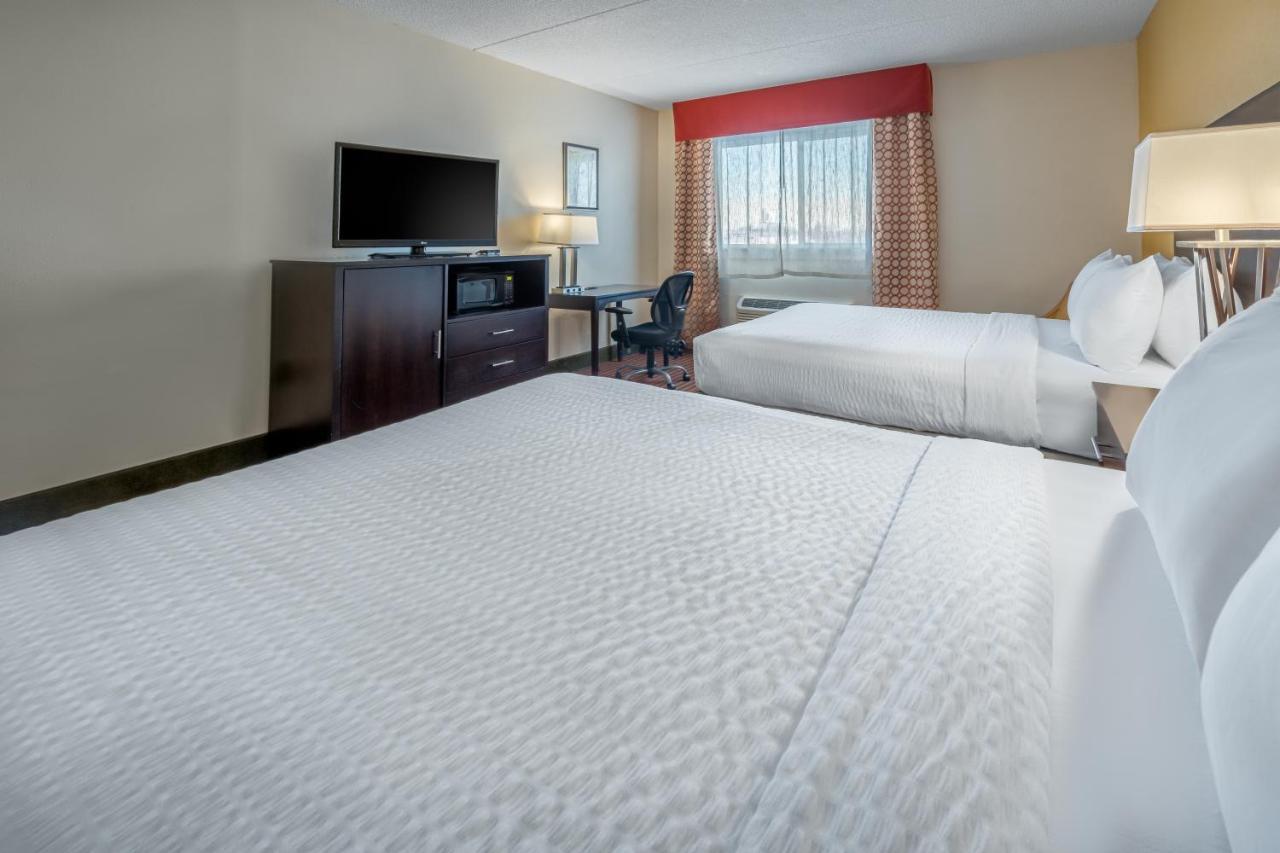 Grand Williston Hotel And Conference Center Ngoại thất bức ảnh
