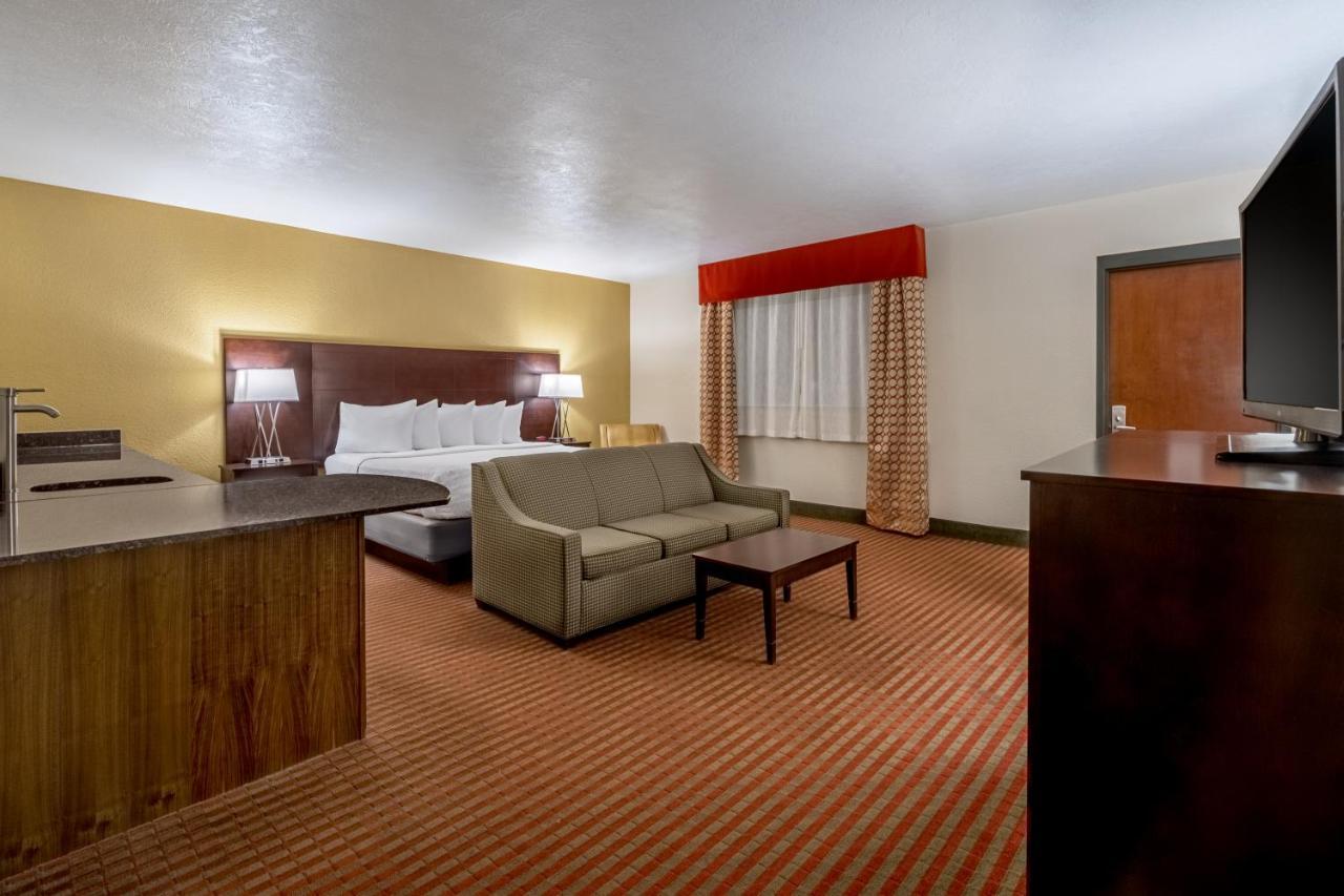 Grand Williston Hotel And Conference Center Ngoại thất bức ảnh