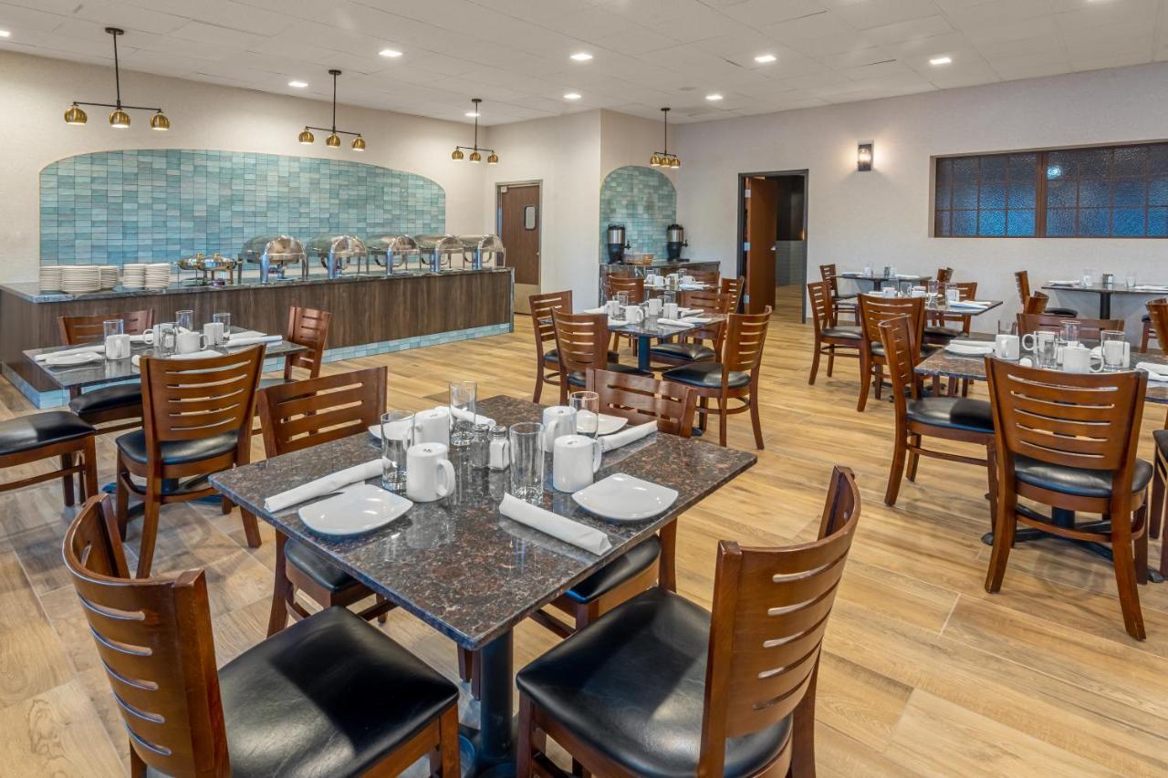 Grand Williston Hotel And Conference Center Ngoại thất bức ảnh
